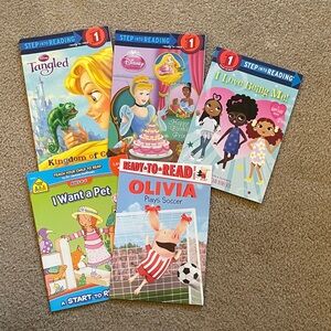 Level 1 Reading Books - 5 Total